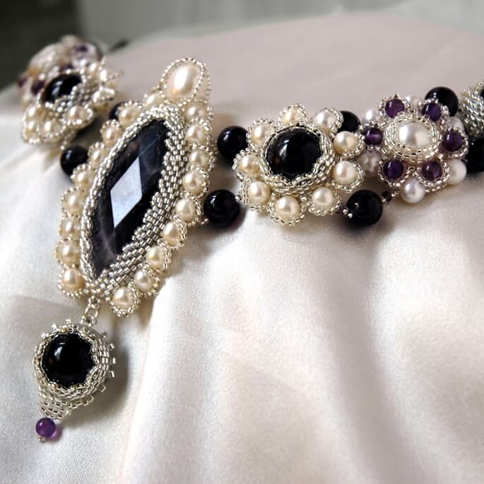 Колие Love of a Queen